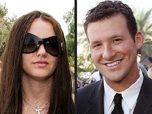 Tony Romo : britney-spears-tony-romo 320x240