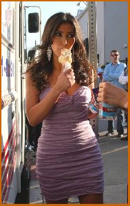 Kim Kardashian On The Set Of Entourage on March 5th 2008