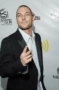 Kevin Federline : federline-kevin 294x450