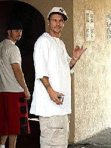 Kevin Federline : smackin-fannies 300x400