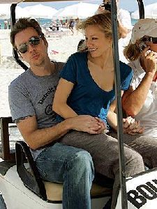 Dax Shepard : dax-shepard-kristen-bell 300x400