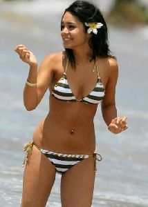 Vanessa Hudgens : vanessa-hudgens-pic 386x539