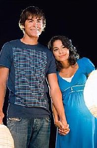 Vanessa Hudgens : high-school-musical-3-stars 239x363