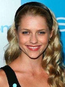 Teresa Palmer : teresa-palmer-photo 295x393