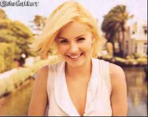 elisha cuthbert : 48