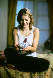 elisha cuthbert : 62