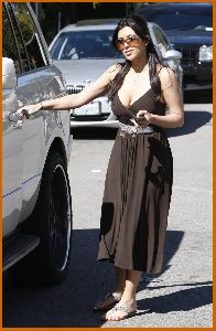 Kim Kardashian picture in Beverly Hills on February 28th 2008