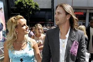 Kevin Federline : federlines 408x273