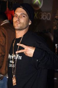 Kevin Federline : yo-k-fed-yo 290x436