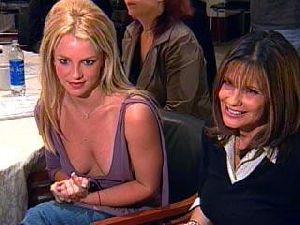 Lynne Spears : britney-and-lynne-spears 320x240