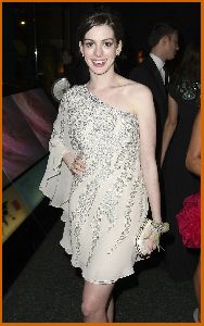 Anne Hathaway : anne hathaway64 47d7c06360693