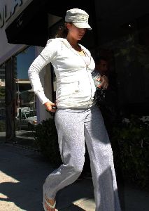 Jessica Alba spotted going for Manicure on Wilshire Boulevard in Beverly Hills on March 18th 2008