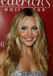 Amanda Bynes : 96685 amanda02sandino 122 863lo