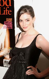 Anne Hathaway : AnneHathawaySuperiorpicsHL6BA006