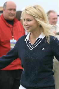 Heather Locklear : Heather Locklear at 9th Annual Michael Douglas and Friends Celebrity Golf Tournam