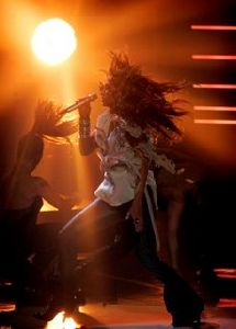 Jennifer Lopez : Jennifer Lopez performs 2 2