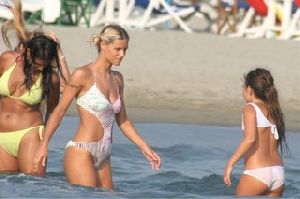 Michelle Hunzinger : Michelle+Hunziker+2 2