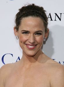 Jennifer Garner : garnercatchsp0122ii