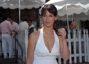 Jennifer Love Hewitt : JLH008 2