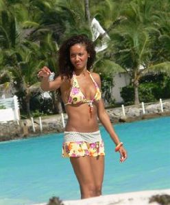 Selita Ebanks : Selta+Ebanks+1 2