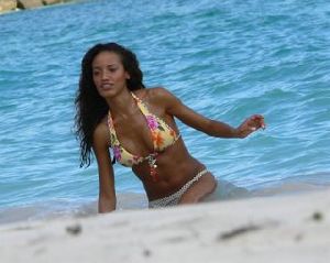 Selita Ebanks : Selta+Ebanks+3 2