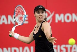 Martina Hingis : 06416 hingis2 122 486lo 2