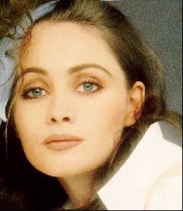 emmanuelle beart : 3