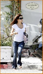 Eva Longoria : Eva Longoria - Leaving Hair Saloon4 47f0e030d8f86