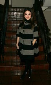 Rachel Bilson : celeb-city.eu An Intimate Dinner 43