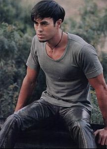 enrique iglesias : 42