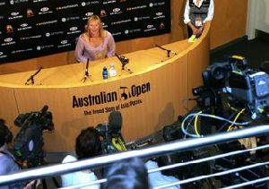 Maria Sharapova : 90726 conferenceHQCB3 122 394lo