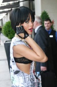 Rihanna : Rihanna+7 9