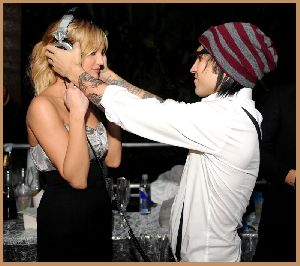 Ashlee Simpson : ashlee23 477c85620aa58