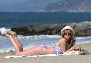 Mischa Barton : Mischa Barton bikini-2