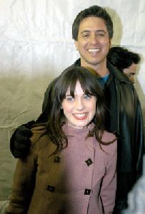 Zooey Deschanel : ZooeyDesch05