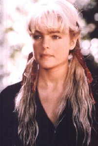 Erika Eleniak : Erika-Eleniak-360x536-37kb-media-383-media-0216