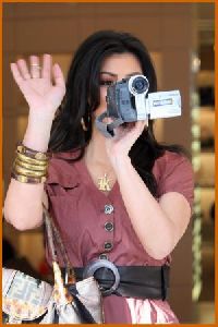 Kim Kardashian Filming The Papparazzi on April 16th 2008