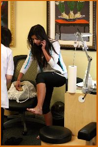 Kim Kardashian spotted at a Nail Salon in Los Angeles on April 21st 2008