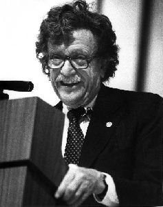 Kurt Vonnegut : Kurt Vonnegut