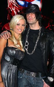 Holly Madison : Boyfriend Criss angel