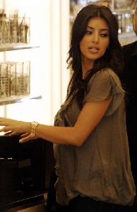 kim kardashian Shopping at MAC Cosmetics on October 23rd, 2008