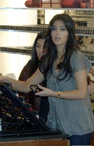 kim kardashian Shopping at MAC Cosmetics on October 23rd, 2008