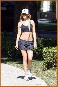 Ashley Tisdale : ashley tisdale31 48441ea652d55