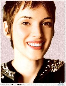 Winona Ryder : Winona-Ryder-591x768-116kb-media-344-media-0179