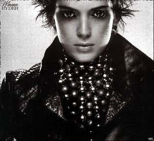 Winona Ryder : Winona-Ryder-1301x1200-192kb-media-344-media-0171