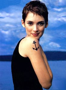 Winona Ryder : Winona-Ryder-441x600-74kb-media-344-media-0220