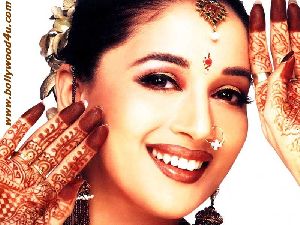 Madhuri Dixit : madhuri07