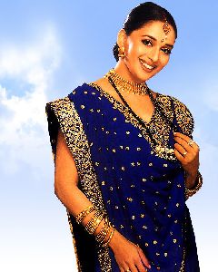 Madhuri Dixit : madhuri2423