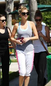 Whitney Port : 10285160 349