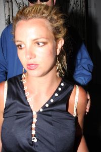 Britney Spears : Britney Spears at Sur restaurant in Hollywood4 4859236b5424b